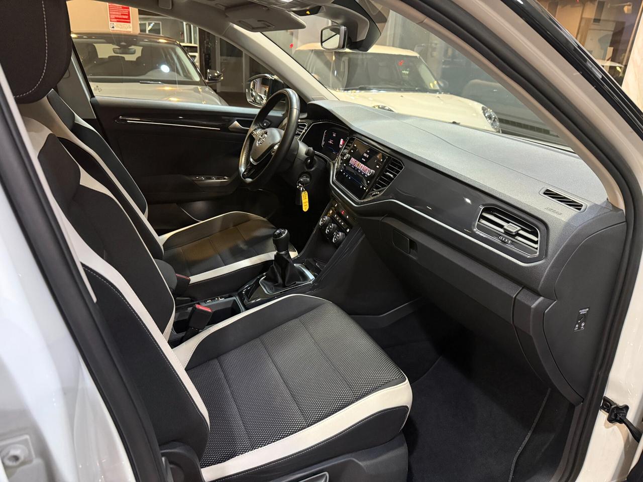 Volkswagen T-Roc I 2019 1.0 tsi Advanced