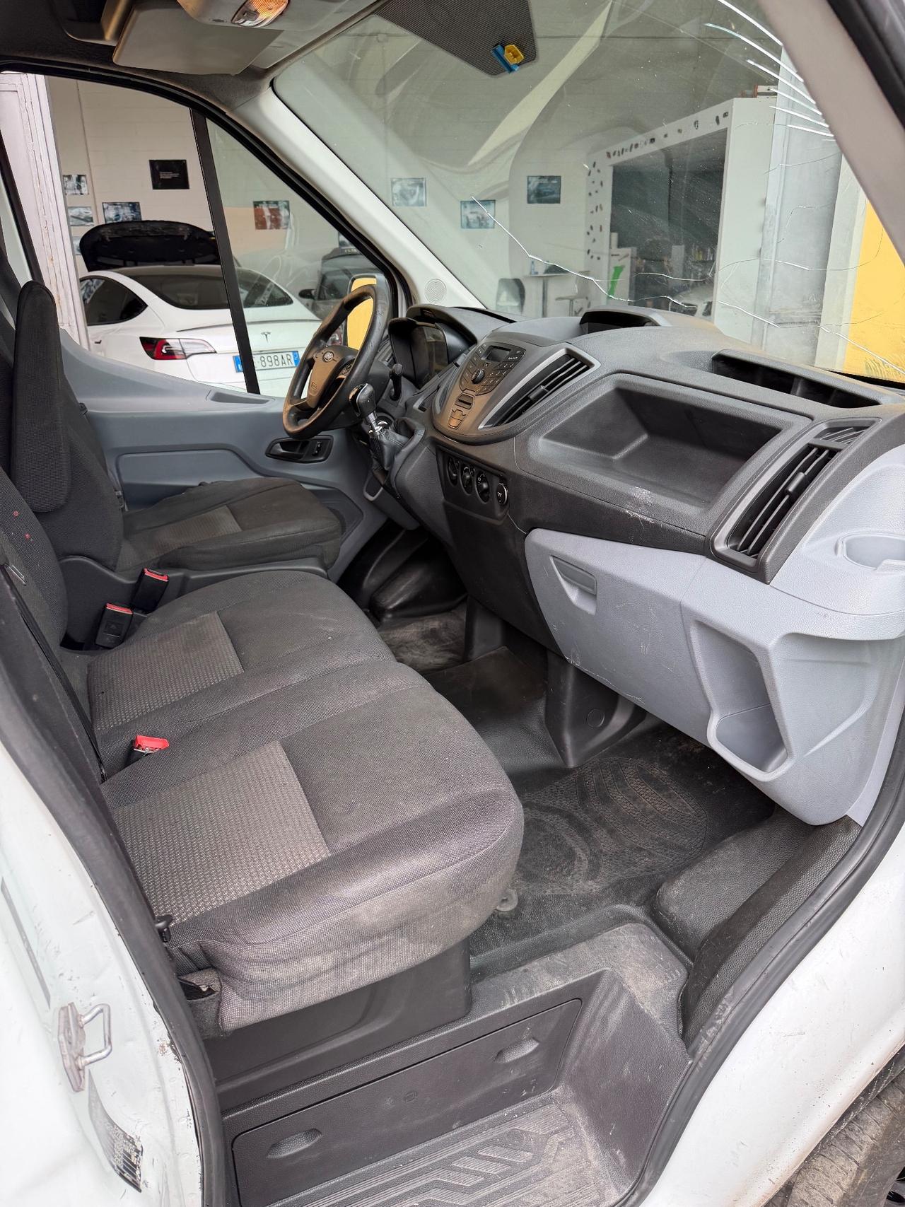 Ford Transit passo medio