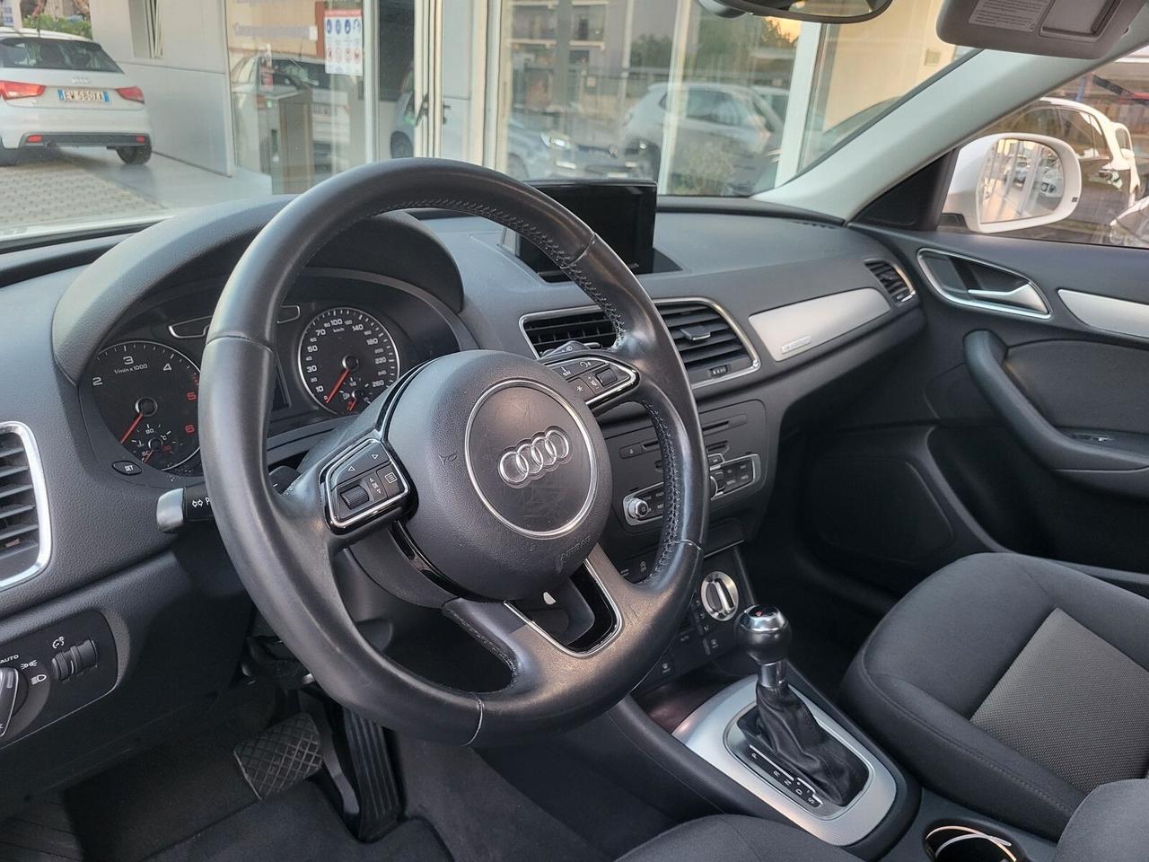 Audi Q3 2.0 TDI 177 CV QUATTRO - S TRONIC FARI LED / XENON PARK ASSIST