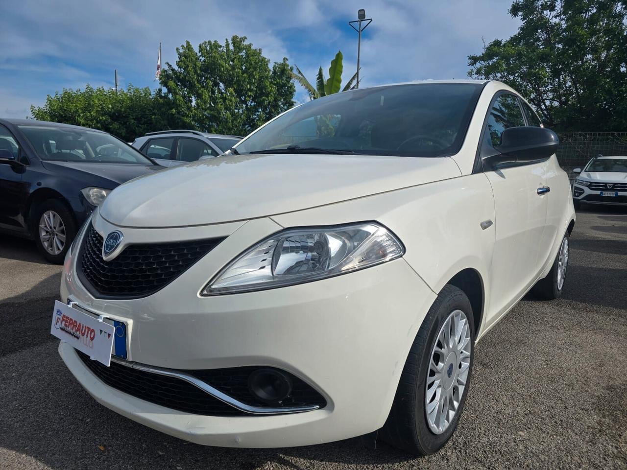 LANCIA Y 0.9TWINAIR 85CV AUTOMATICA GOLD