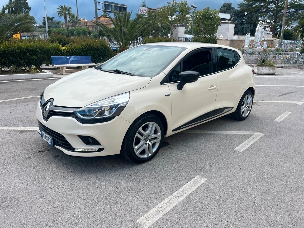 Renault Clio 1.2 75 CV 5 p. Duel X NeoPatentati