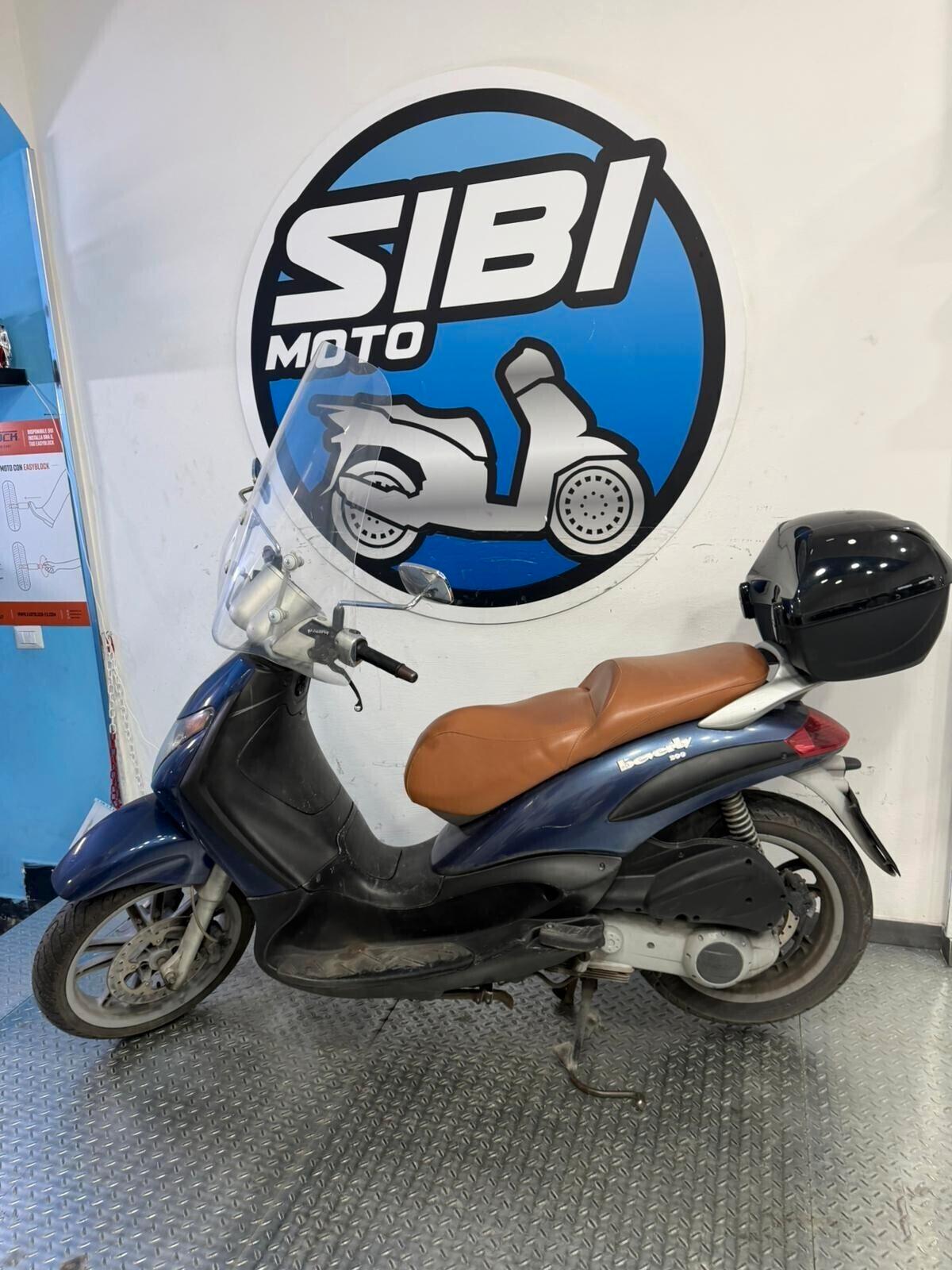 Piaggio Beverly 200