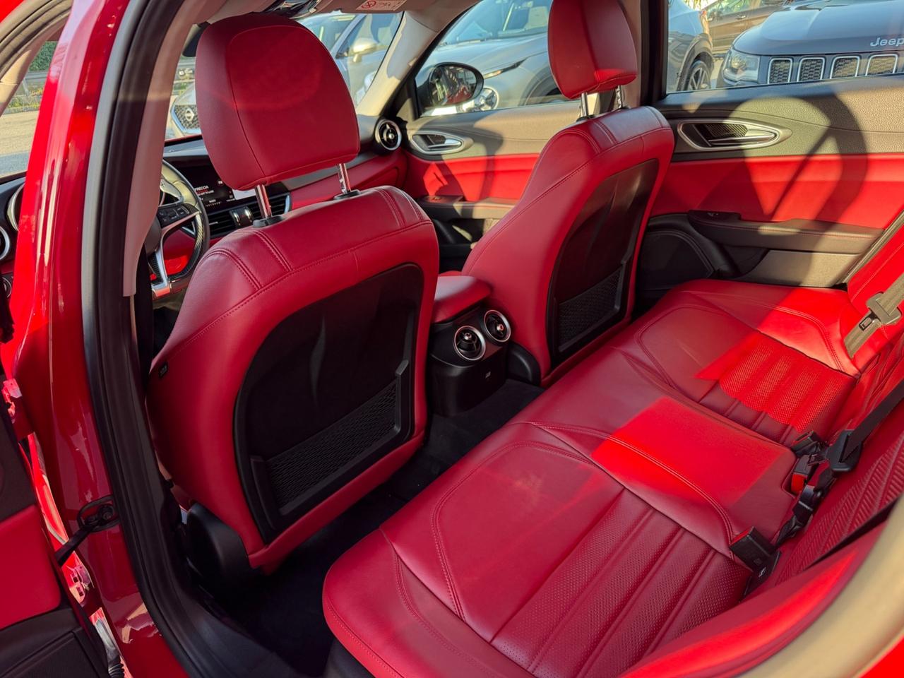 Alfa Romeo Giulia 2.2 Turbodiesel 210 CV AT8 AWD Q4 Veloce