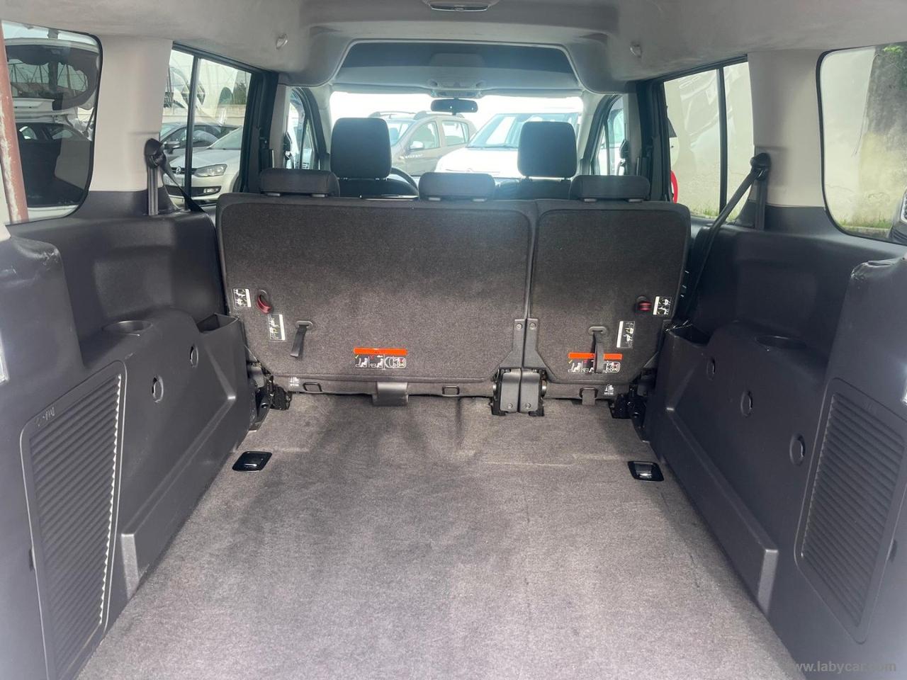 FORD Tourneo Connect 1.5 TDCi 120 CV Tit. 5P.TI AUTOVETTURA