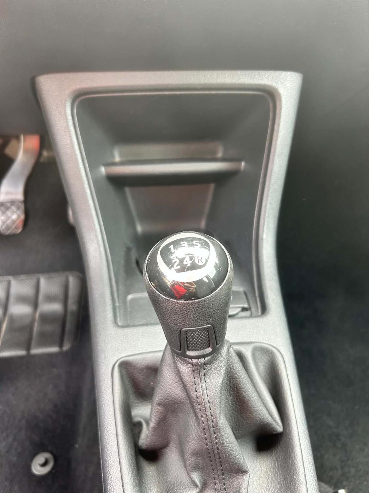 VOLKSWAGEN UP! 2014 1.0 5PORTE FULL
