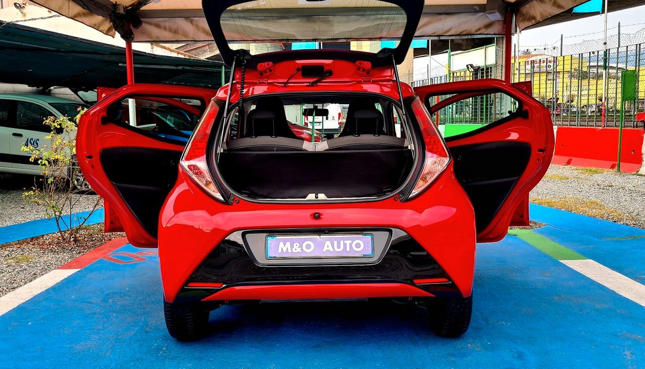TOYOTA AYGO 1.0 BENZINA KM 76 MILA OK NEOPATENTATI