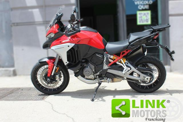 DUCATI Multistrada V4 S .