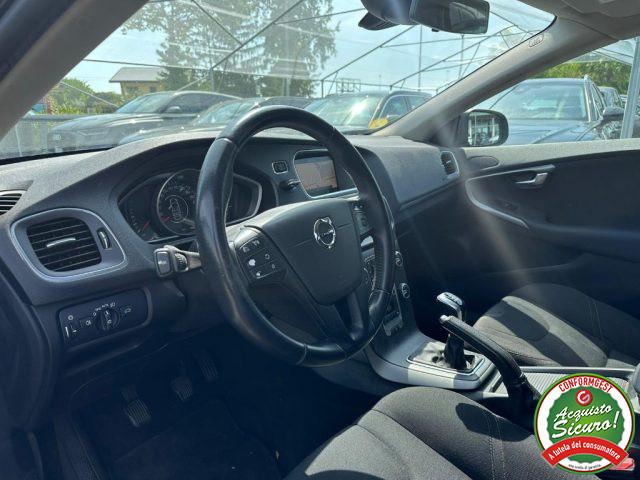 VOLVO V40 D2 Business