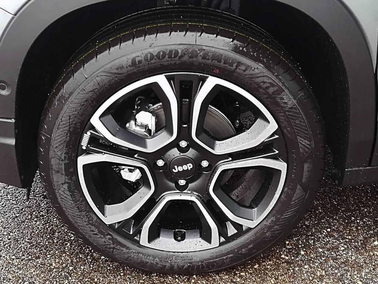 Jeep Avenger 1.2 Turbo 100 CV Summit