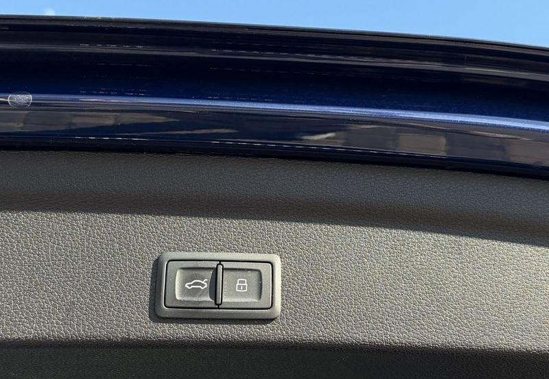 Audi Q3 SPB S line edition 2.0 TDI 150CV S-Tronic quattro 35