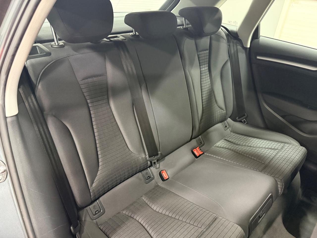 Audi A3 2.0 TDI 150 CV clean diesel quattro Ambition