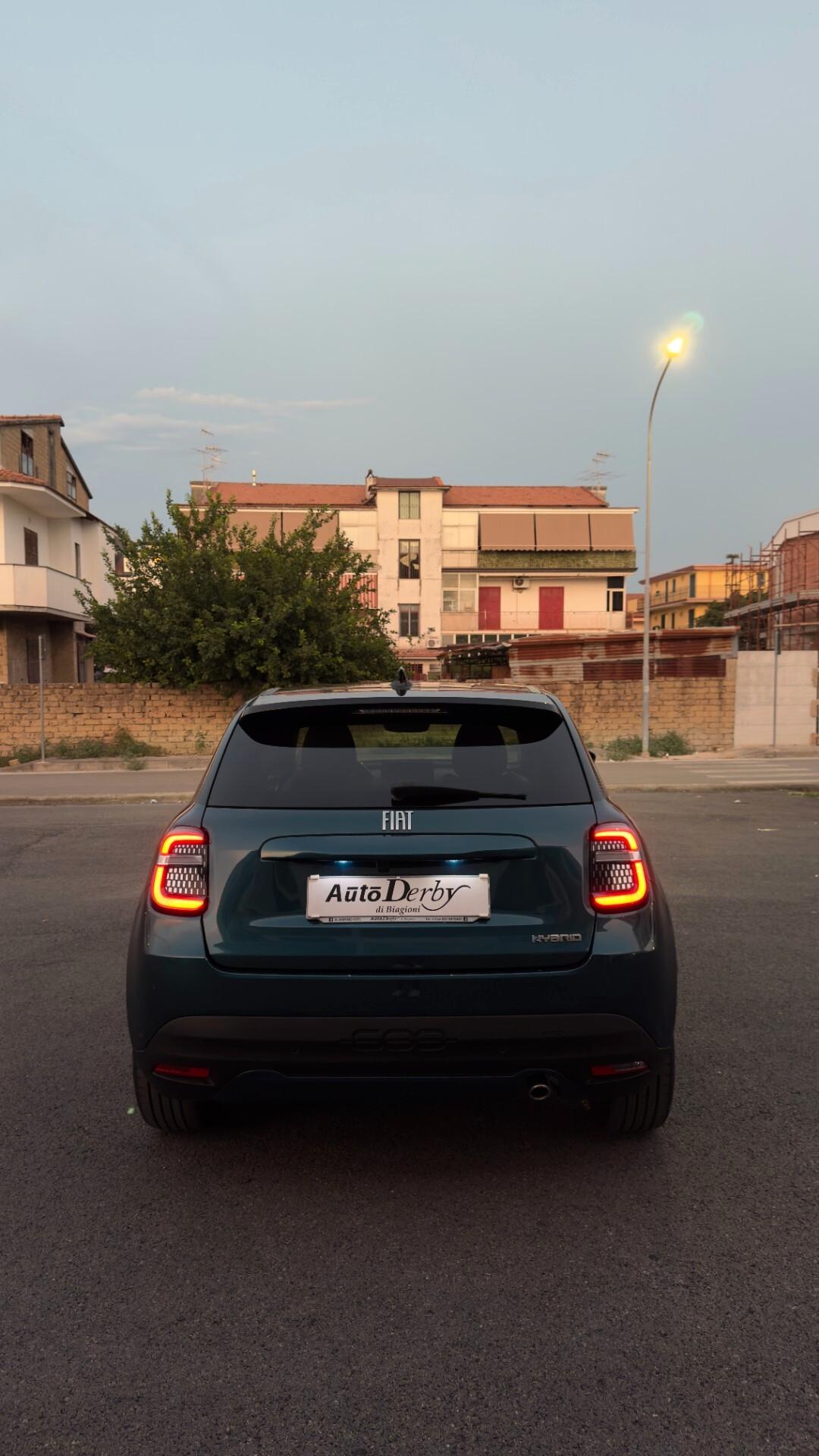 Fiat 600 Hybrid 110 CV DCT MHEV La Prima