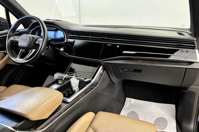 AUDI Q7 50 TDI quattro tiptronic Sport