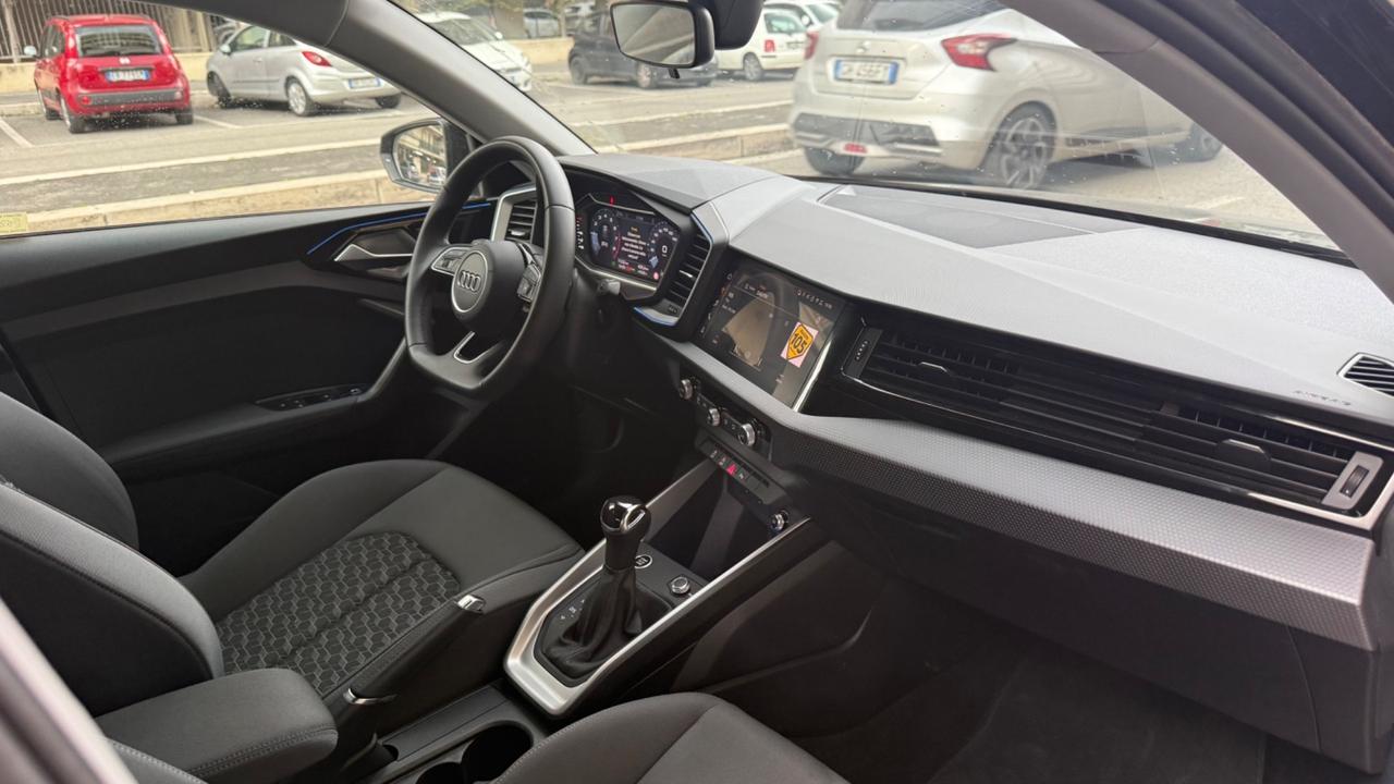 Audi A1 SPB 30 TFSI S line edition LED NAVI CAR PLAY KAMERA CLIMA AUTOMATICO PDC BLUETOOTH CERCHI 18
