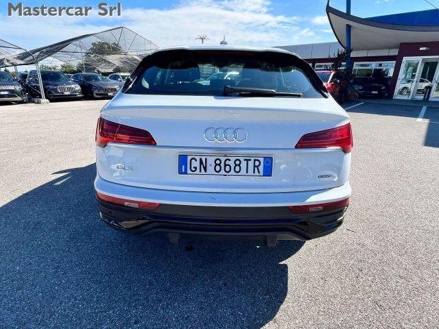 AUDI Q5 Sportback 40 2.0 tdi Advanced 4x4 s-tronic GN868TR