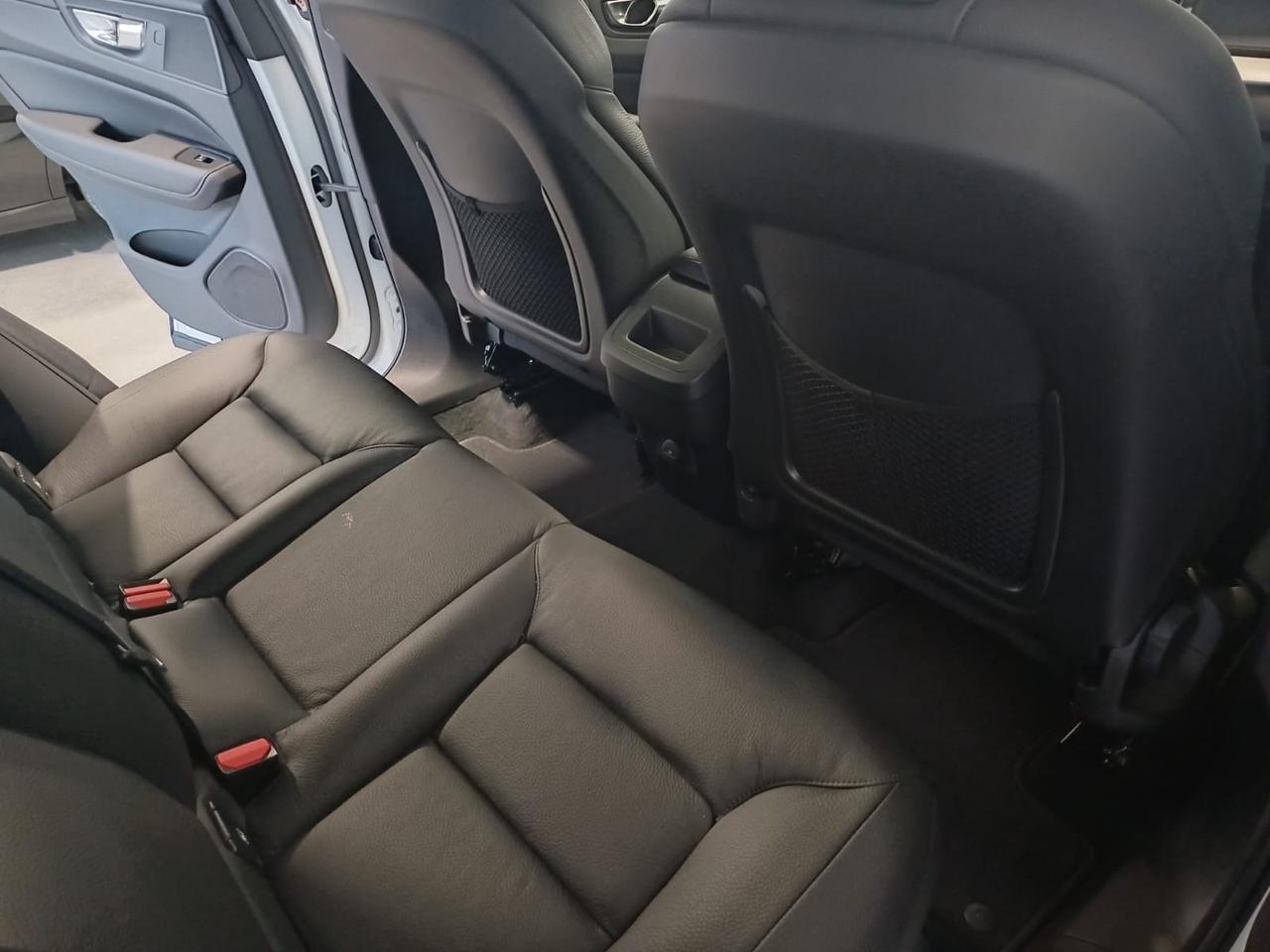 Volvo XC 60 XC60 B4 (d) AWD Geartronic Inscription