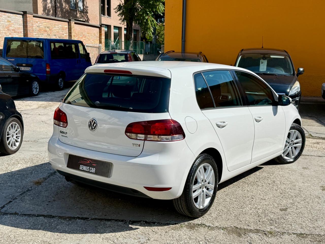 Volkswagen Golf 1.6 TDI DPF DSG 5p. Highline