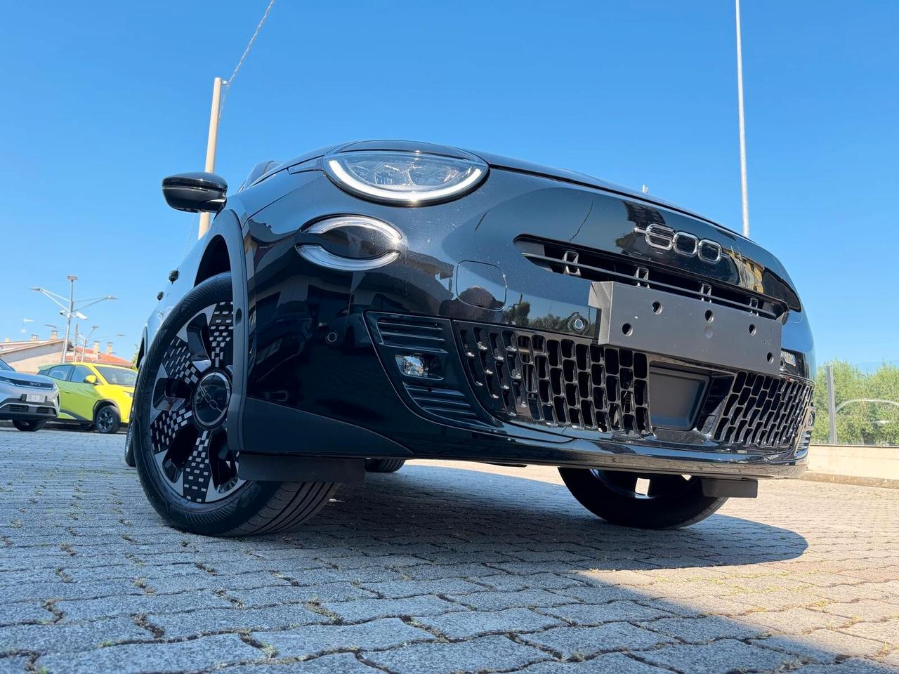 Fiat 600 Hybrid 110 CV DCT MHEV La Prima