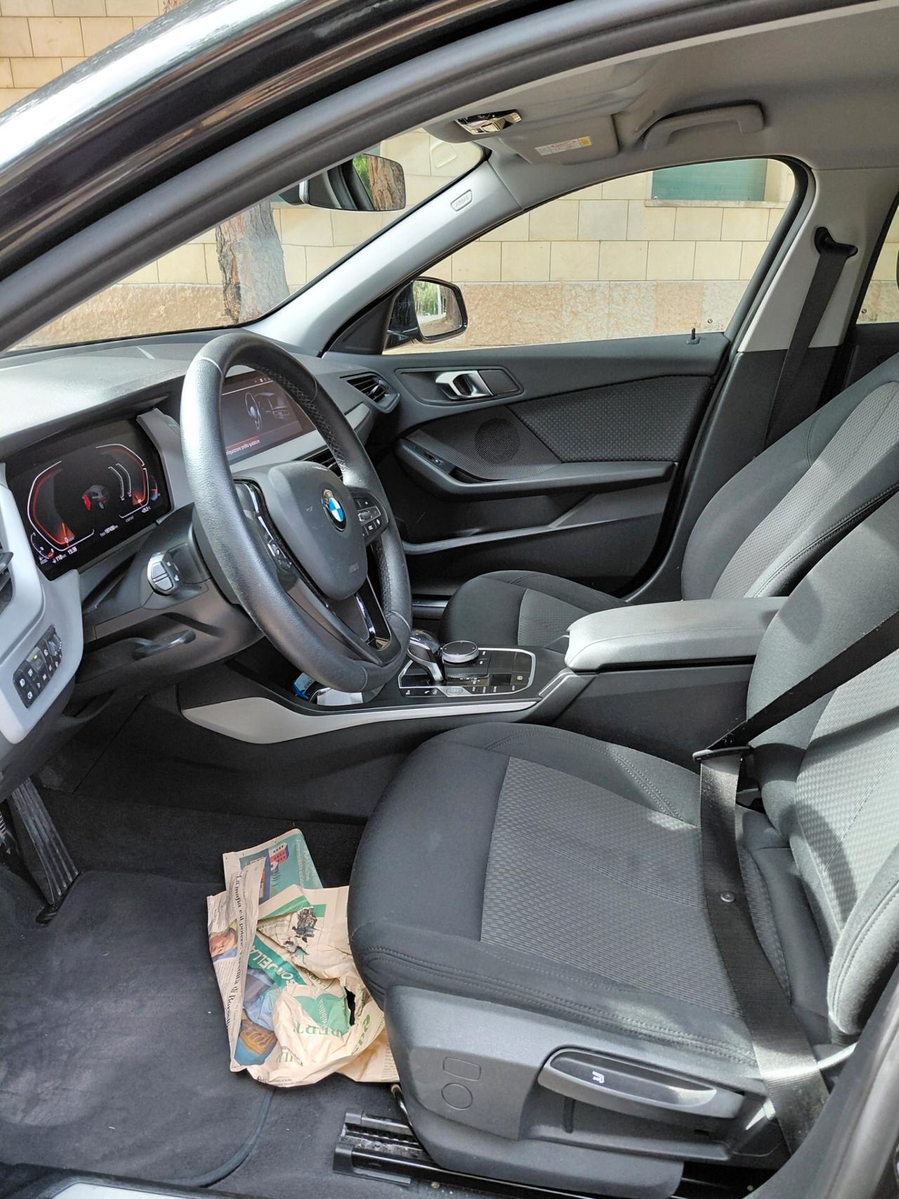 Bmw 116 116d 5p. Advantage
