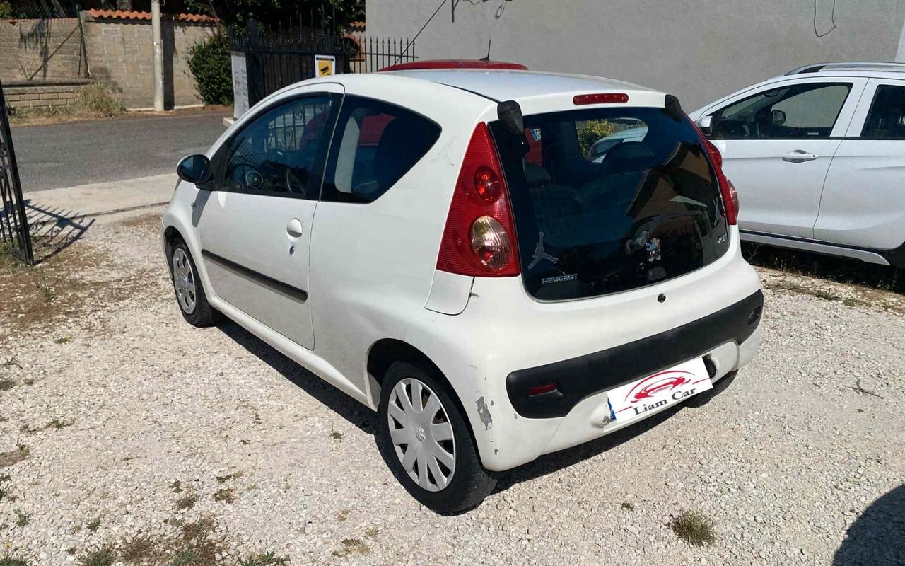 Peugeot 107 1.0 Benz. Ok Neop.