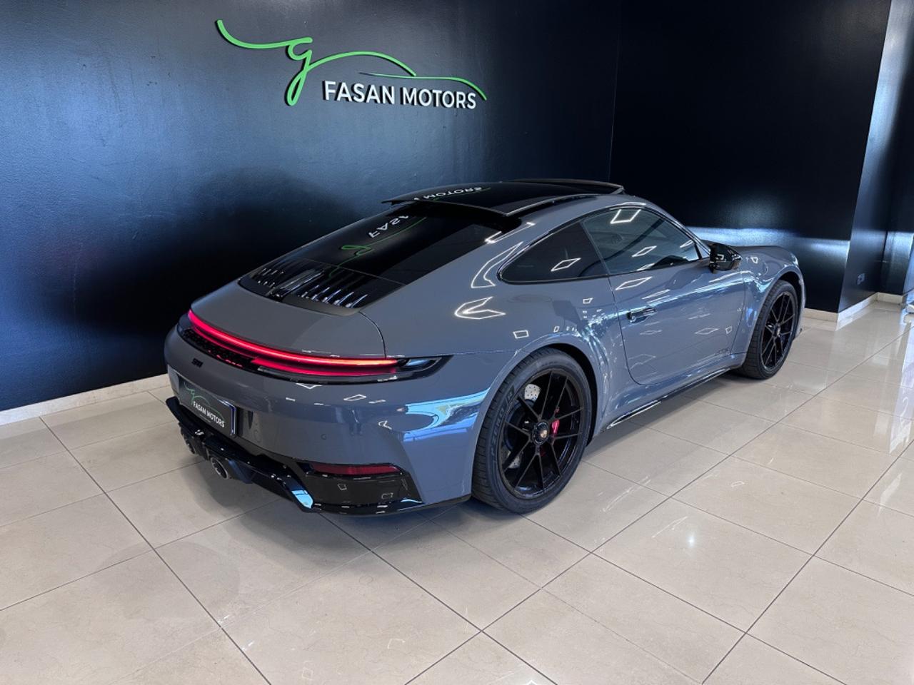 Porsche 911 Coupe 3.6 Carrera 4 GTS auto