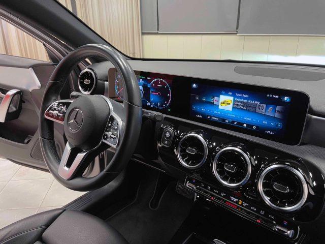 MERCEDES-BENZ A 180 D PREMIUM AUTO