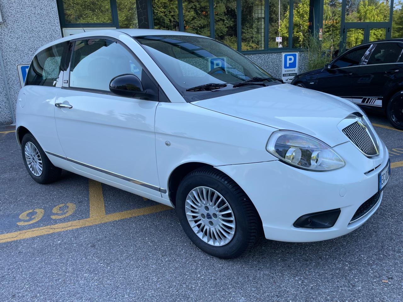 Lancia Ypsilon 1.2 69 CV Elle