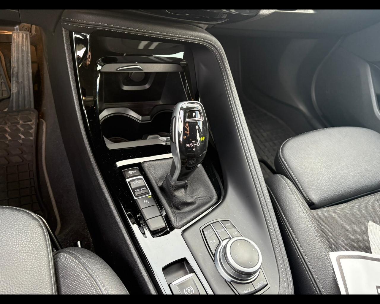 BMW X1 (F48) - X1 sDrive18d Sport