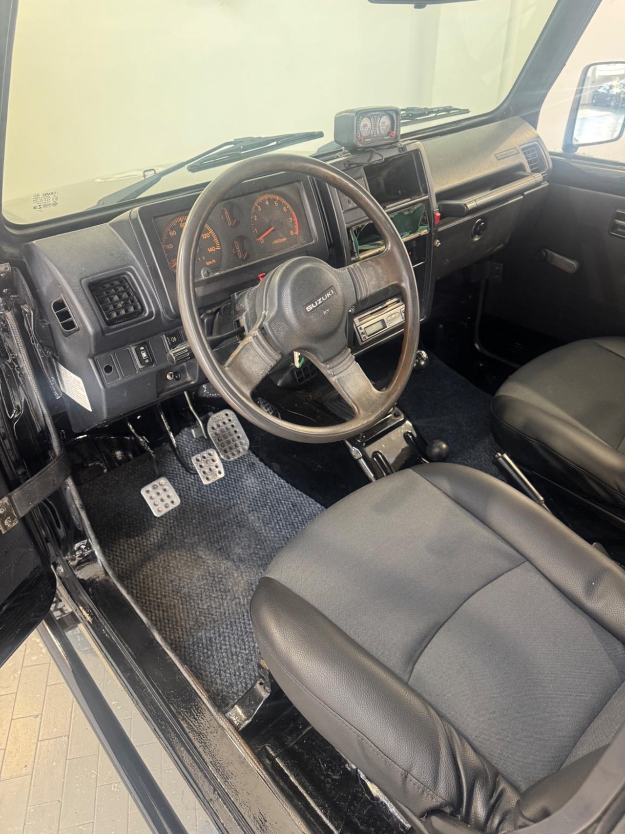 Suzuki SJ Samurai SJ413 Cabriolet De Luxe