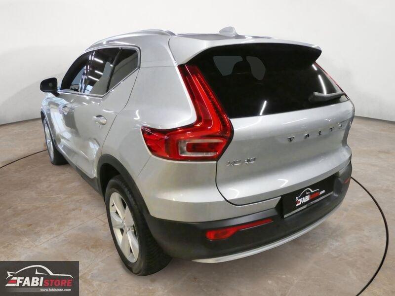 Volvo XC40 1.5 T2 129Cv Momentum - LED, Navi, Cockpit, Traino