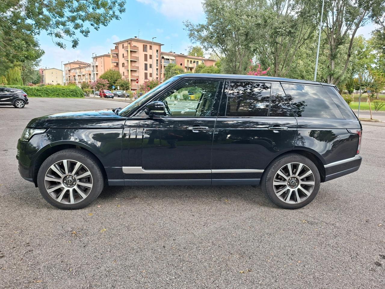 Land Rover Range 4.4 SDV8 Autobiography