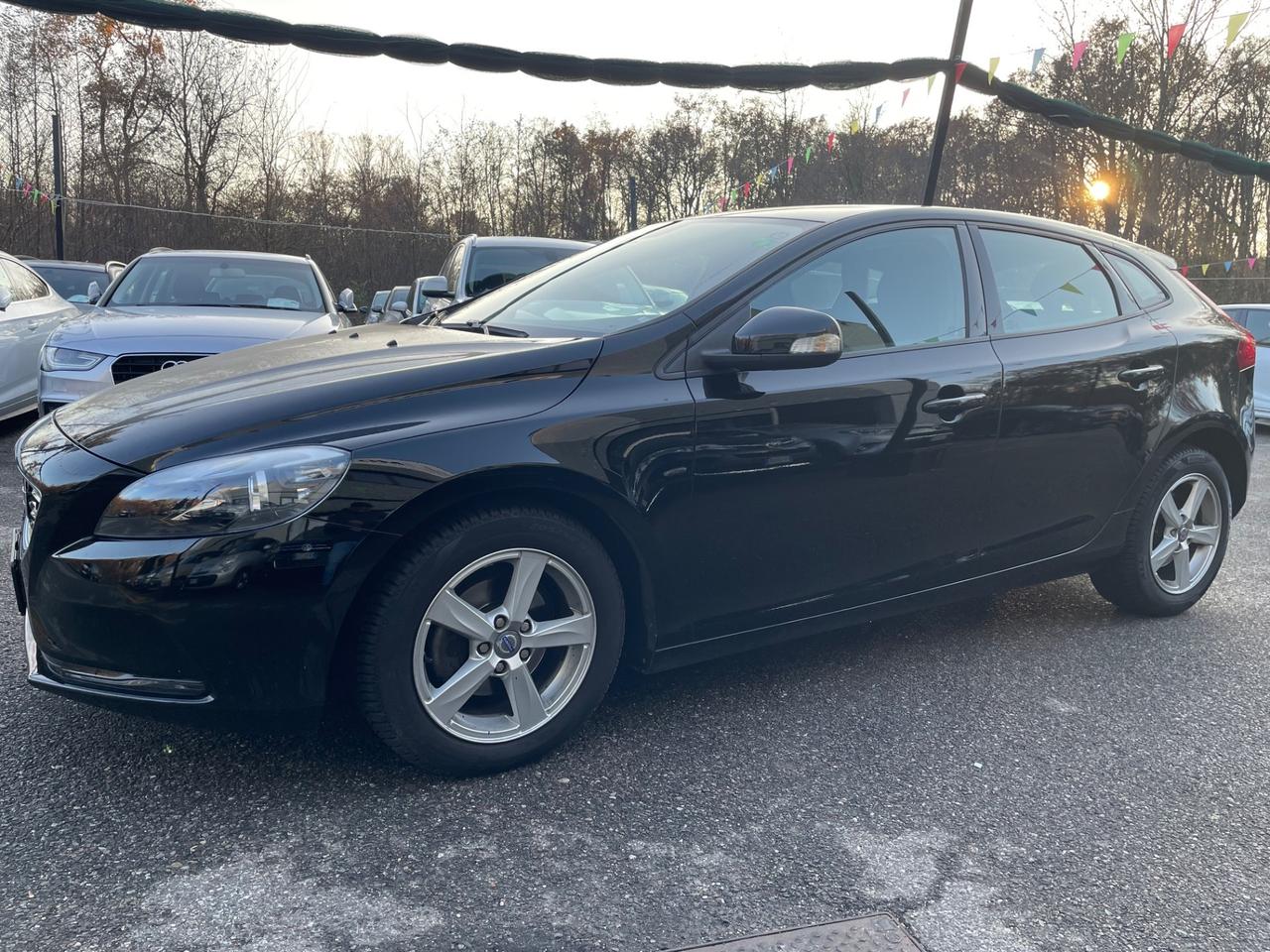 Volvo V40 D2 1.6 Momentum*Cerchi*Solo 90000km*