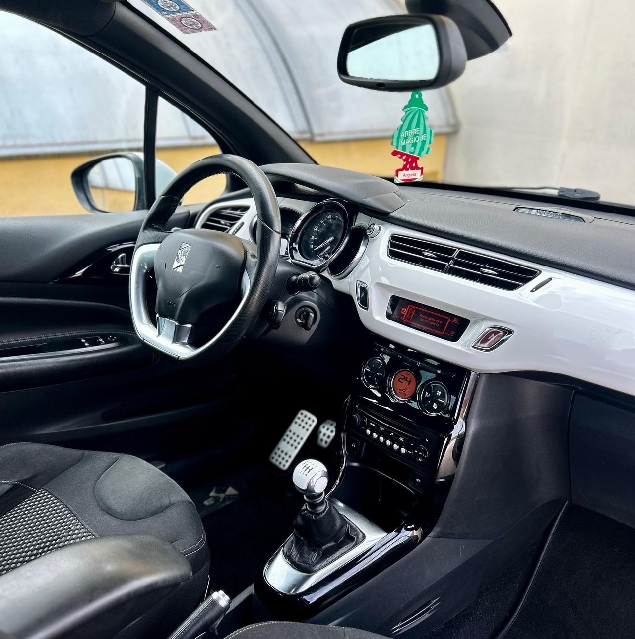 Ds DS3 3 1.6 e-HDi airdream Neopatentati 2012