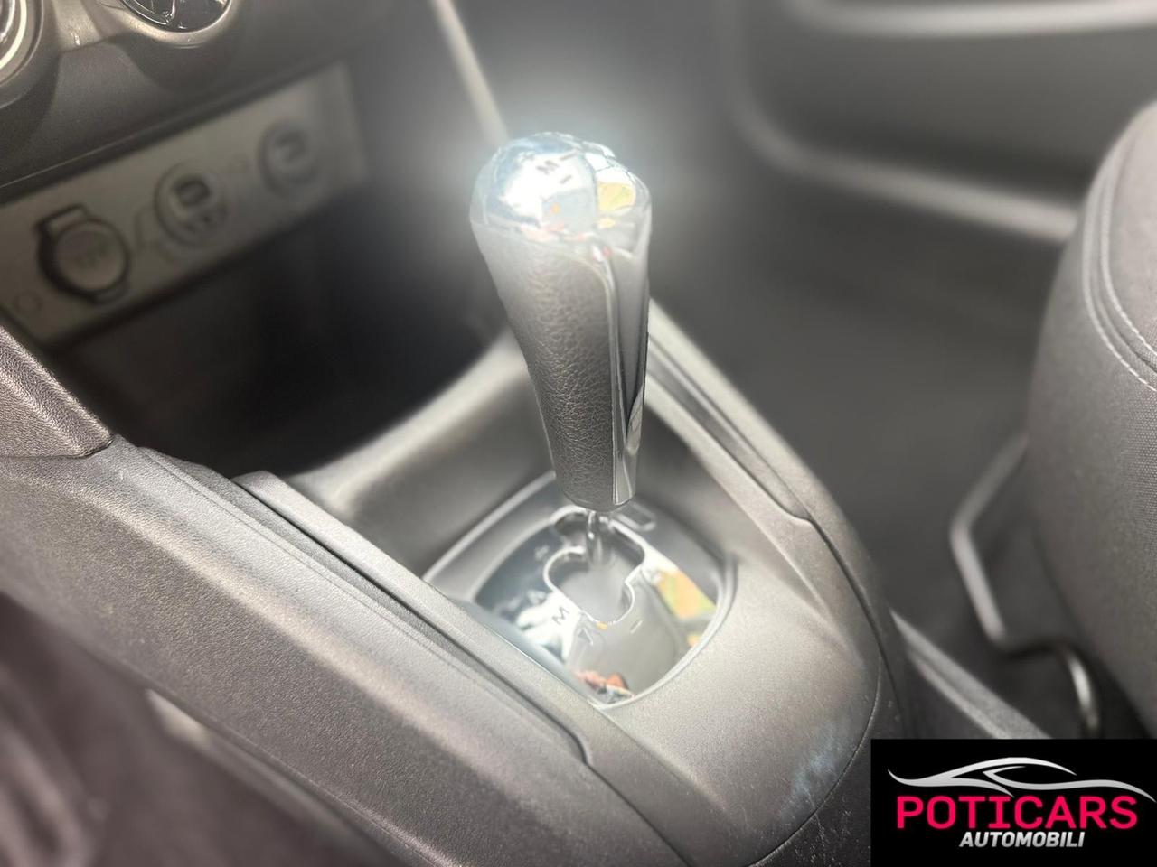 Peugeot 208 1.4 HDi 68 CV 5 porte Active Automatica