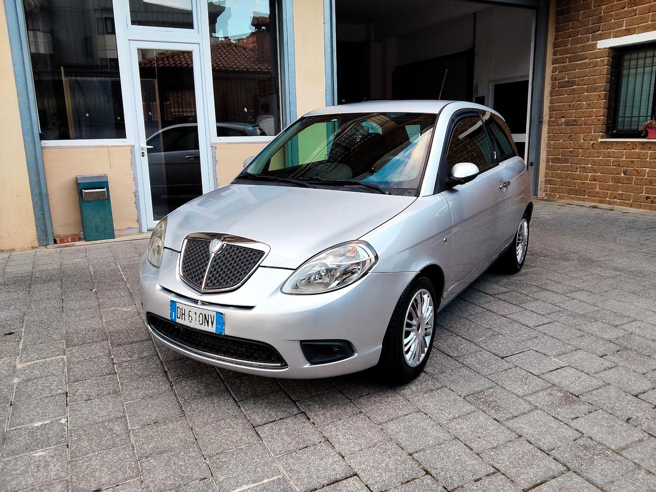 Lancia Ypsilon 1.2 Argento