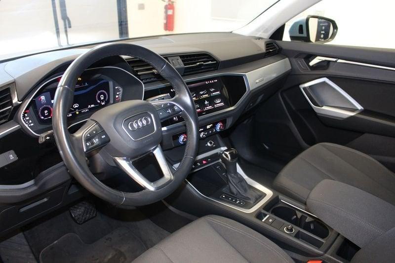 Audi Q3 35 TDI S tronic Business