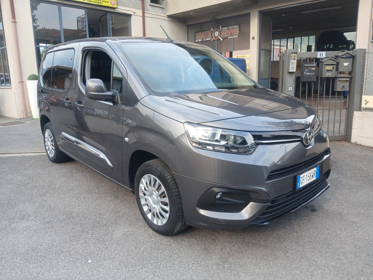 Toyota Proace City Verso 1.5D 100 CV S&S Short D Lounge ANNO 2021