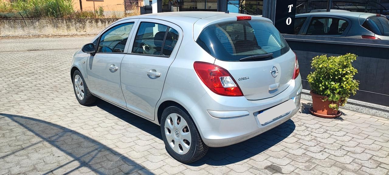 Opel Corsa 1.2 5 porte uni.pro
