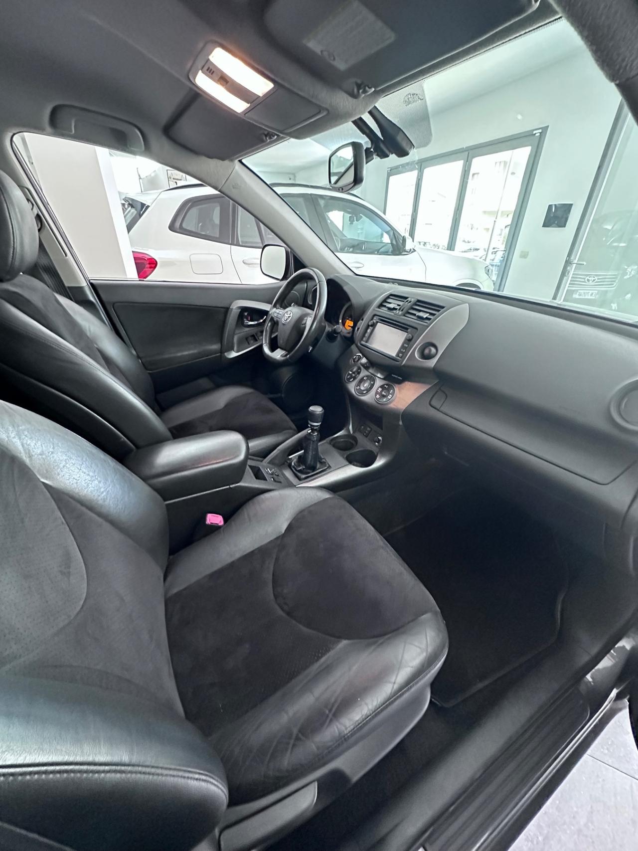 Toyota RAV 4 RAV4 2.2 D-4D 150 CV