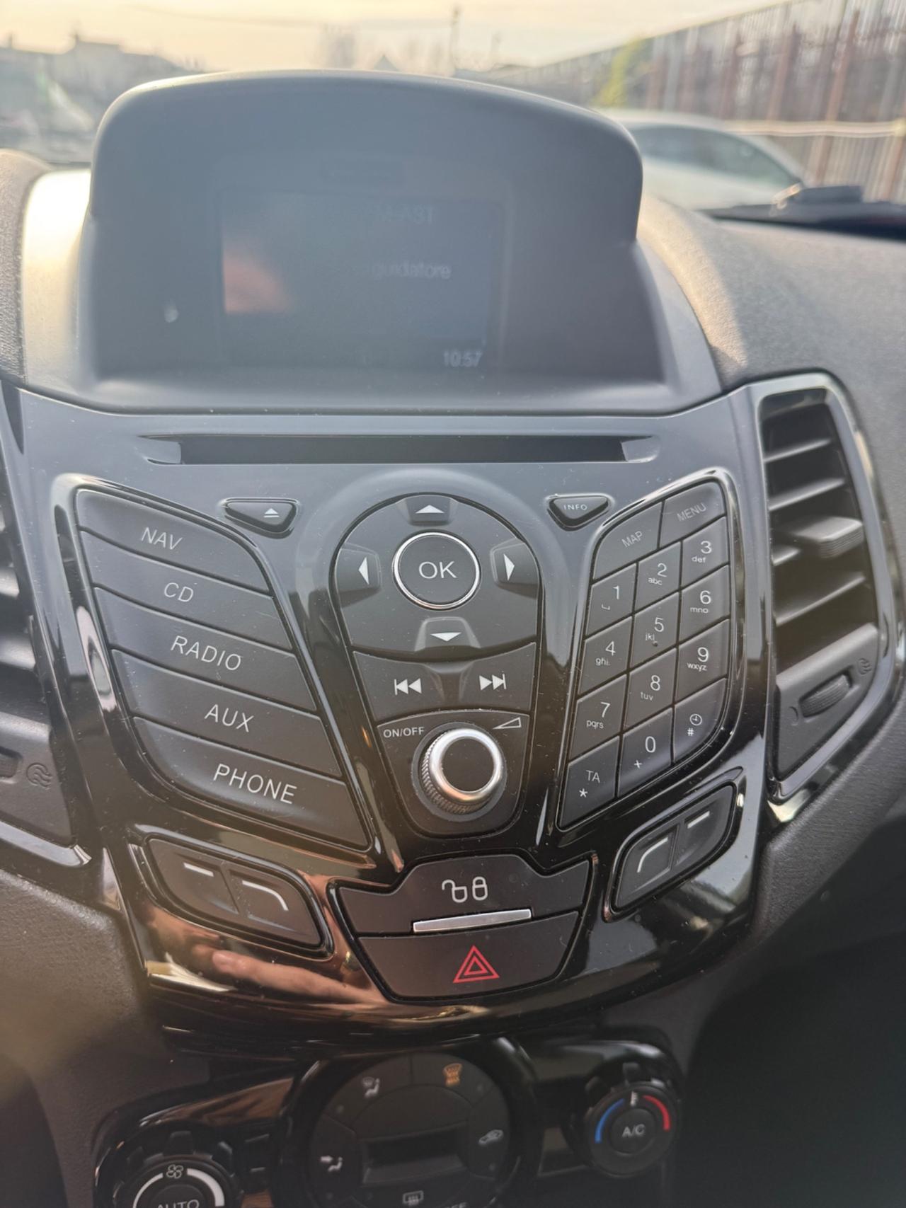 Ford Fiesta 1.4 5p. Bz.- GPL Titanium