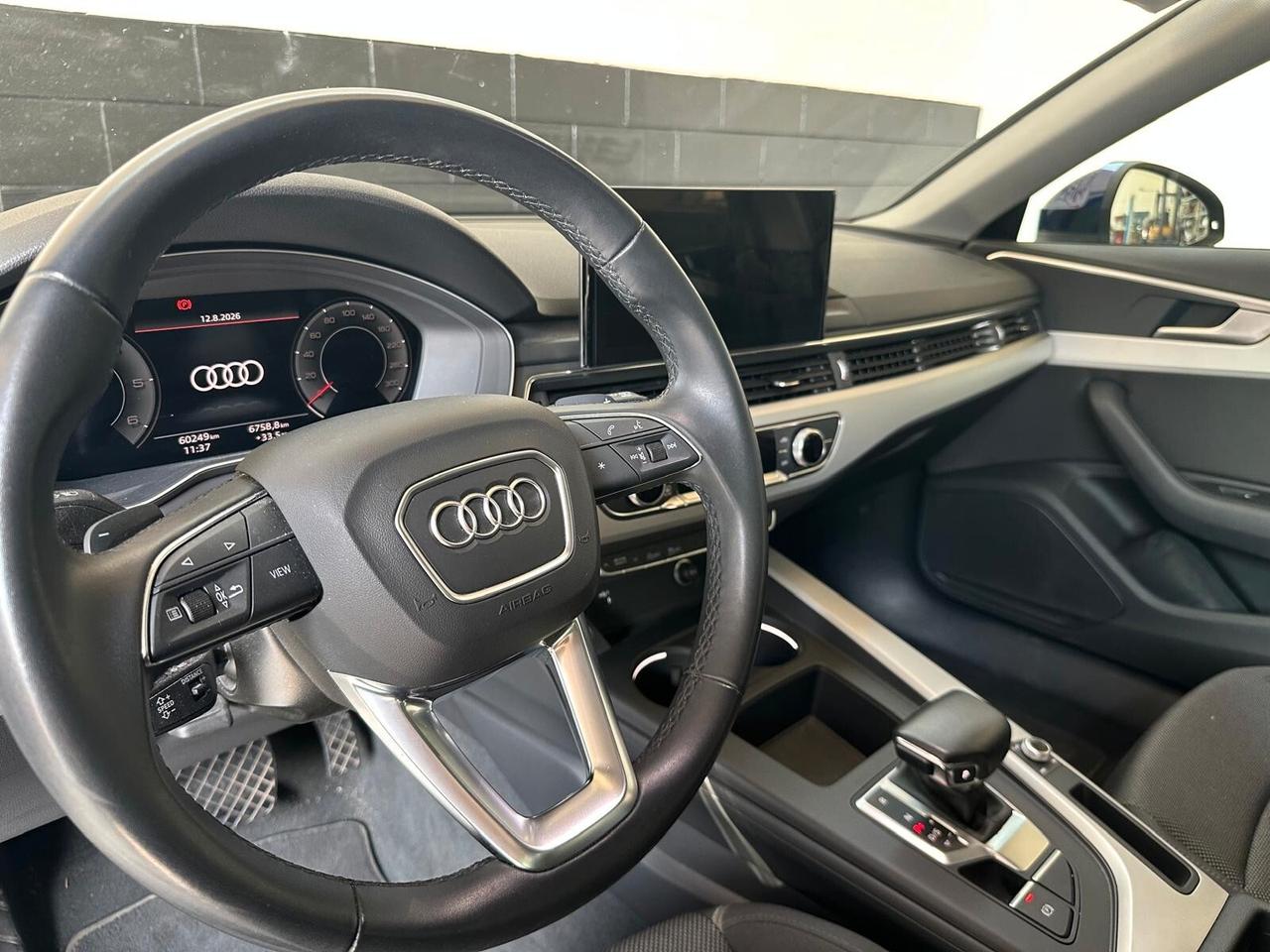 Audi A4 35 TDI/163 CV S tronic line edition