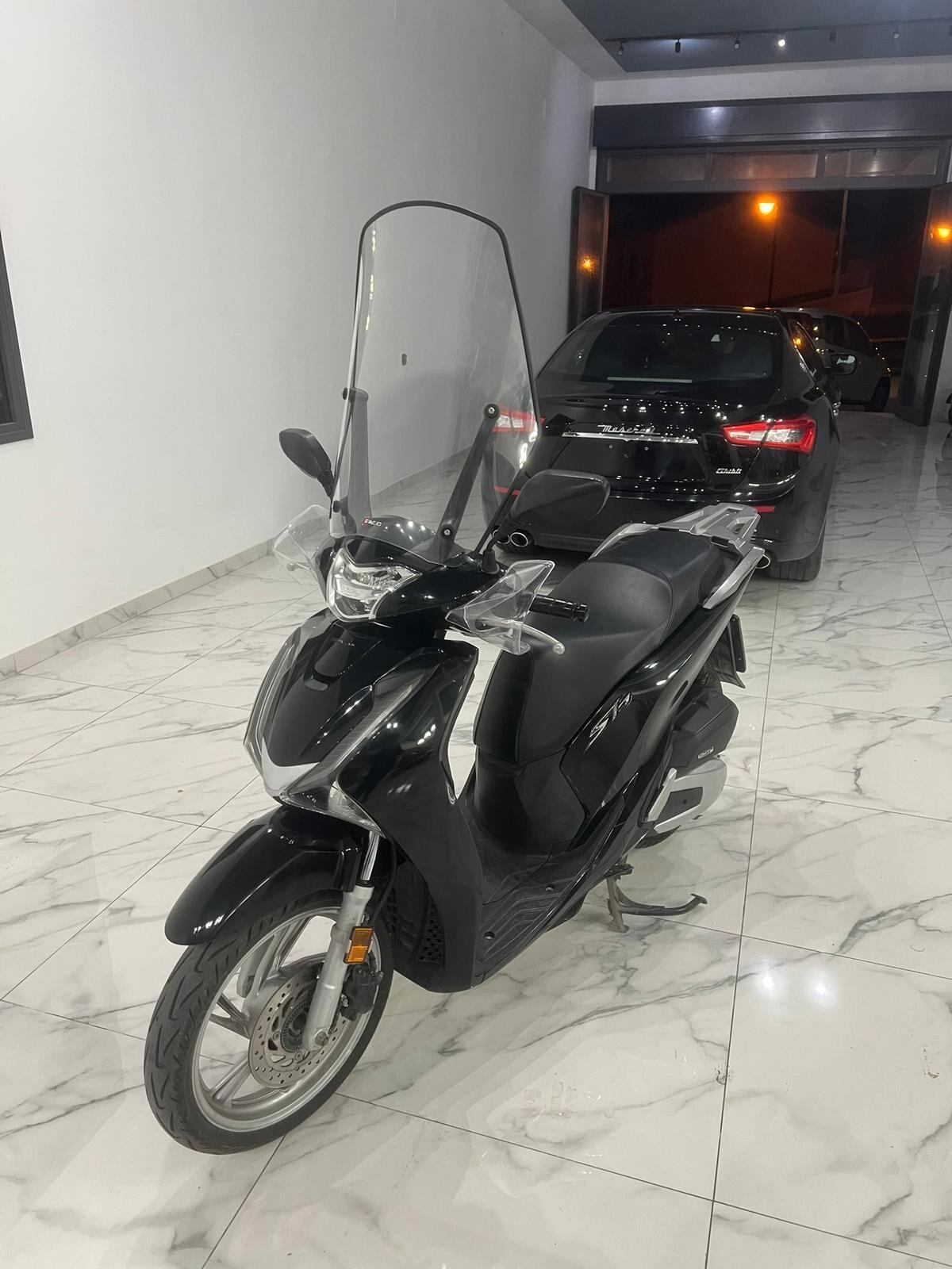 Honda SH 150i ABS (2017) – LED – Smart Key