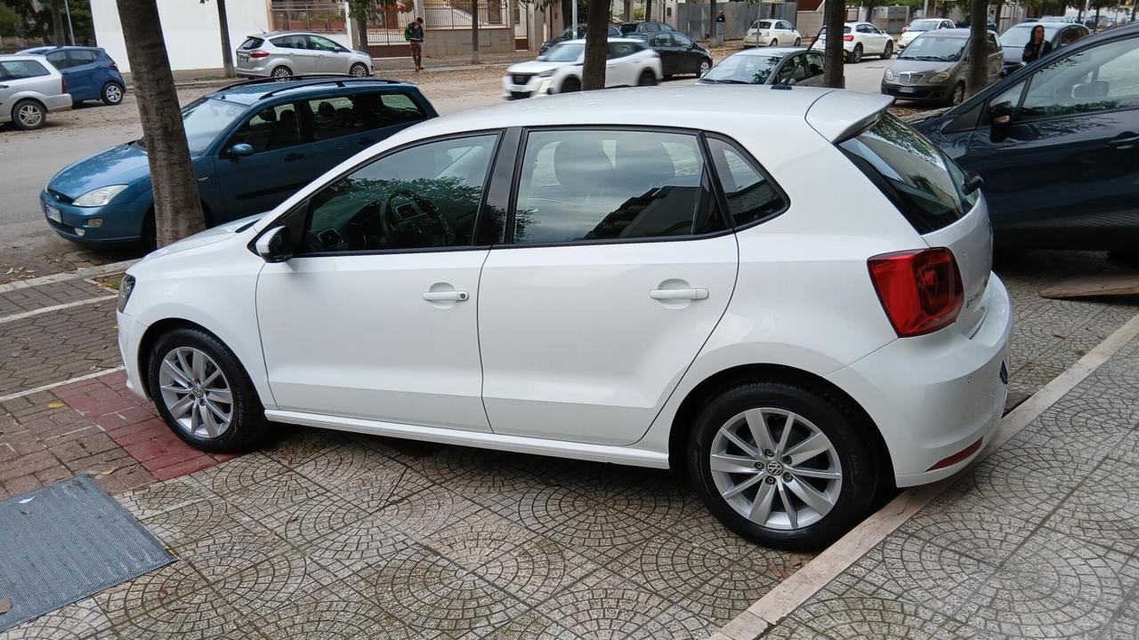 Volkswagen POLO 1.4 TDI 5p. HIGHLINE BLUE MOTION Technology