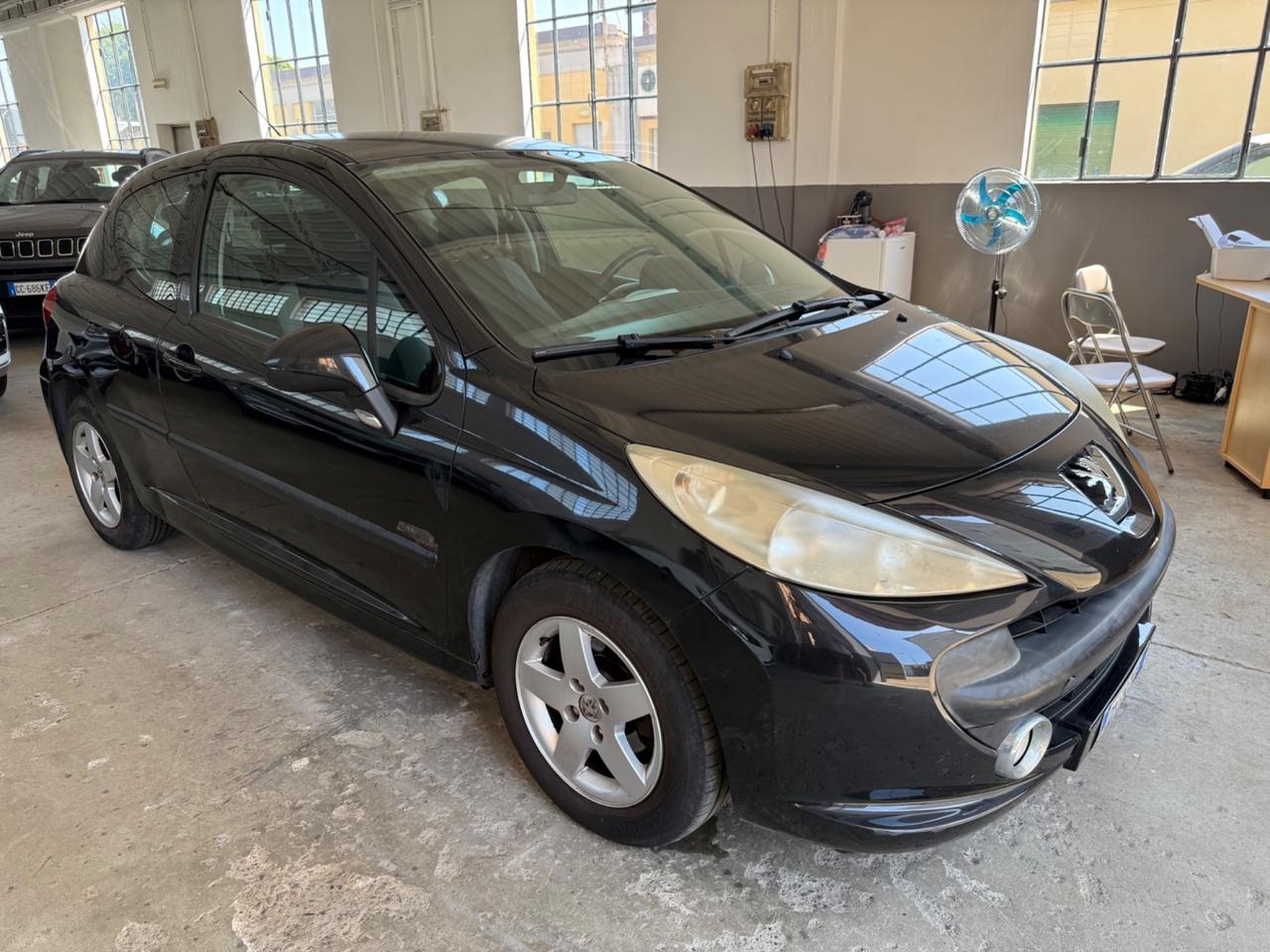 Peugeot 207 1.4 8V 75CV 3p. X Line ECO GPL