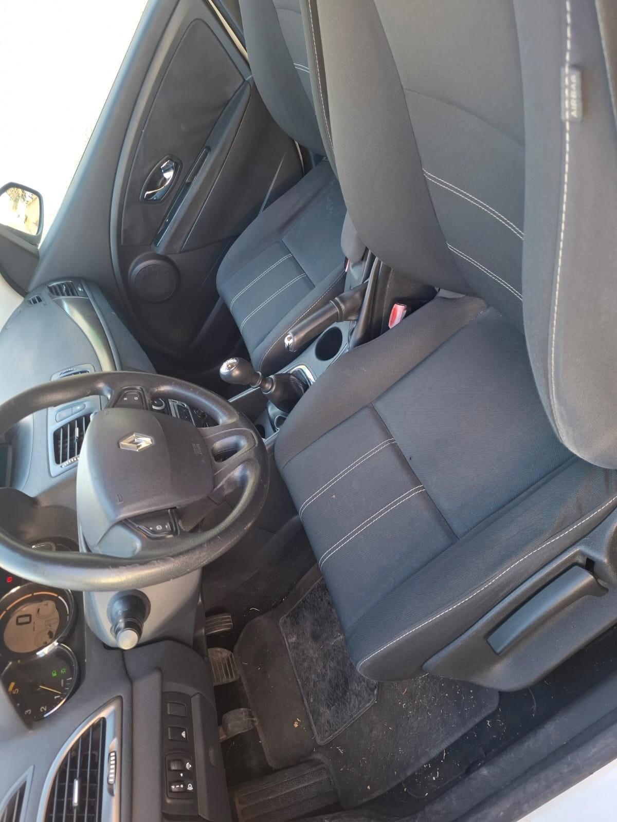 Renault Megane Mégane 1.5 dCi 110CV EDC SporTour Serie Limitata GT Style