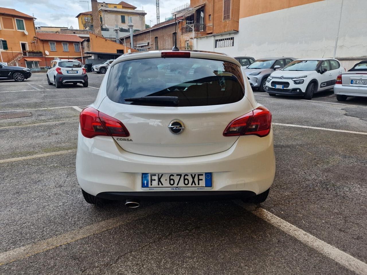 Opel Corsa 1.2 3 porte ok Neopatentati