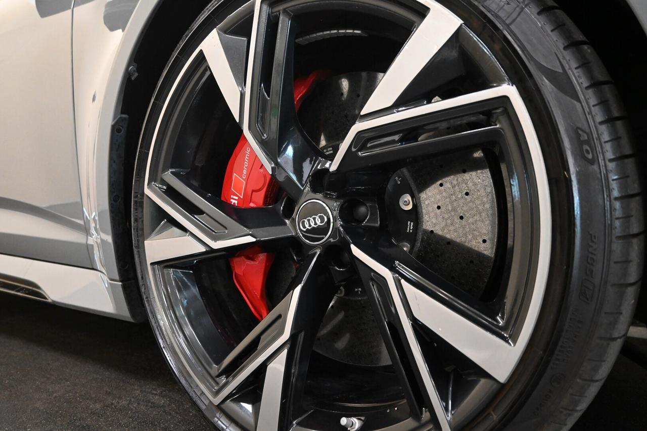 AUDI A6 5ª serie RS 6 Avant 4.0 TFSI V8 quattr...