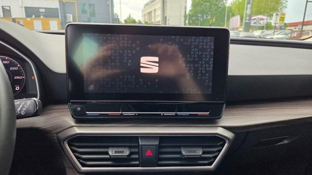 SEAT Leon 1.5 eTSI 150 CV DSG Xcellence PERMUTE