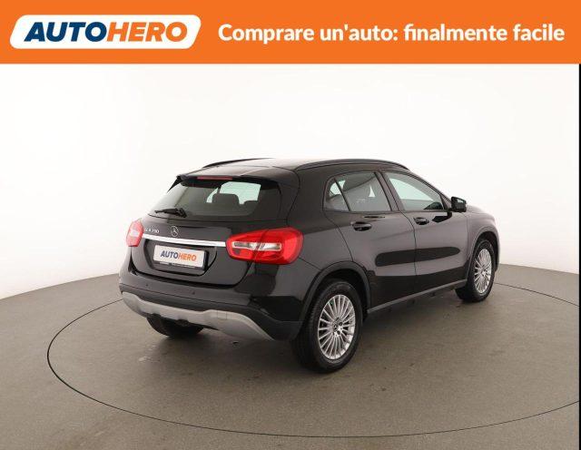 MERCEDES-BENZ GLA 200 Executive