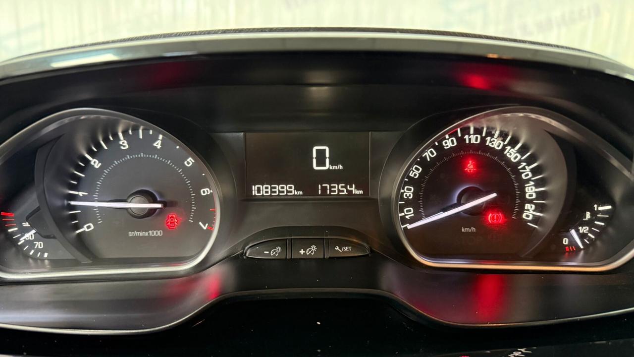 Peugeot 208 1.2 Benzina 82cv 5 porte Allure